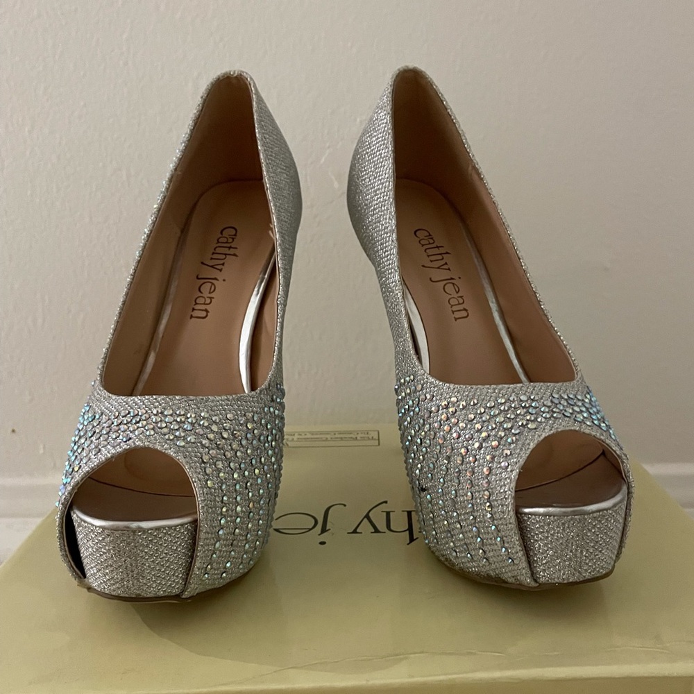 Cathy Jean sparkle high heals Size: 6 1/2